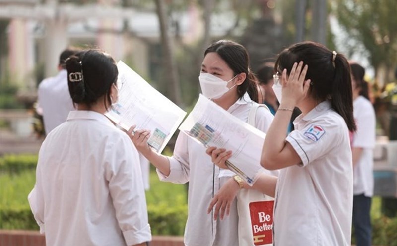 Admission based on high school transcripts is still one of the methods applied by many universities in 2025. Photo: Hai Nguyen