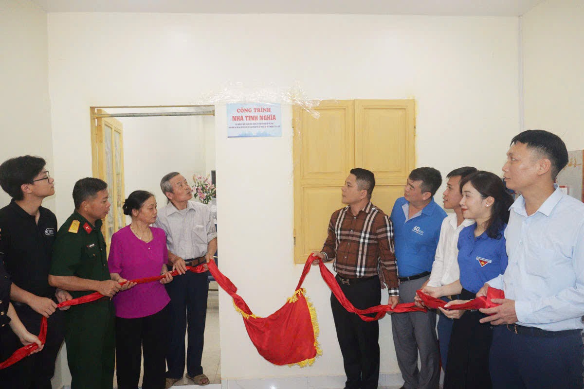 Hai Phong is interested in discussing family policies to increase social security. Photo: Hai Phong Portal