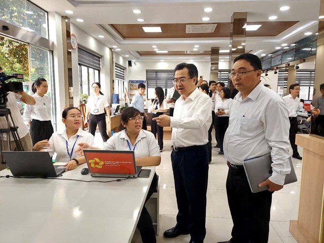 Ngày đầu vận hành thử mô hình chính quyền mới tại 102 phường, xã ở TPHCM