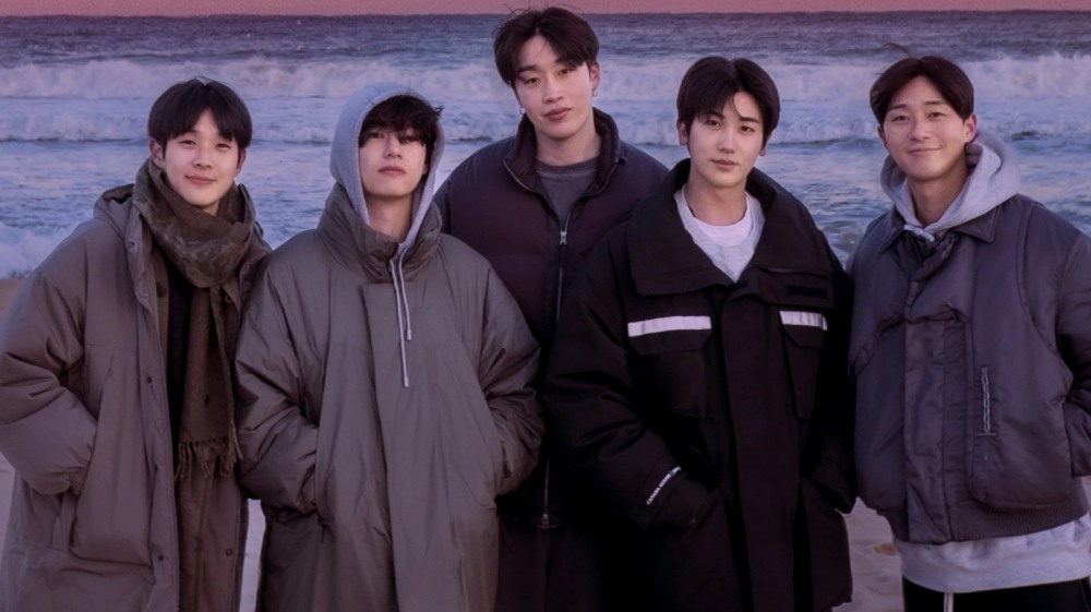 V (BTS) y amigos cercanos. Foto: Productor en el Soop