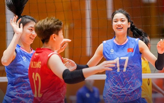 Reclutando el voleibol femenino vietnamita se encuentra con Australia en la Copa de Naciones AVC 2025. Foto: Vietnamita Voleibol