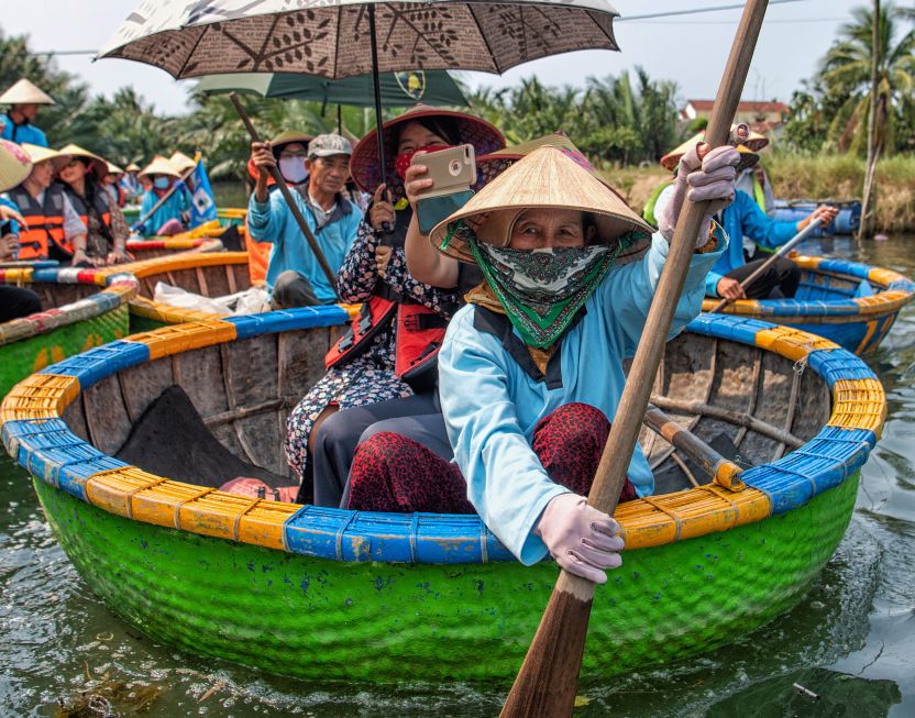 Tren song (Hoi An).Anh: Viet Van
