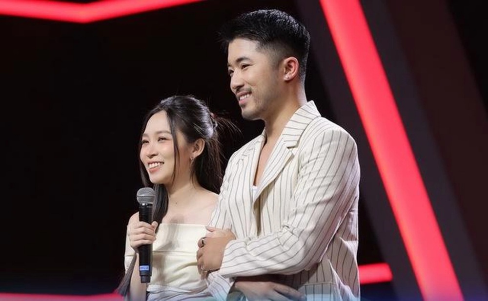 Artist Xuan Hinh's daughter and son-in-law. Photo: Producer Who is that person