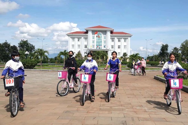 Tạo thuận lợi cho con em cán bộ, viên chức sáp nhập chuyển trường