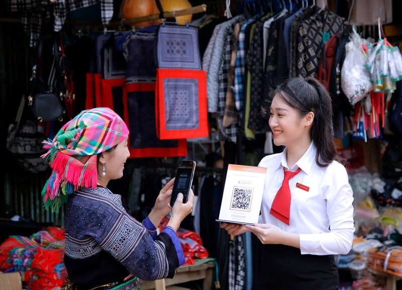 Cashless payments are becoming more and more popular in Vietnam. Photo: Agribank