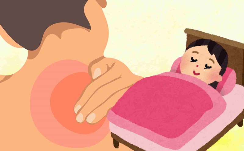 Tips for how to sleep better when you have shoulder pain. Graphics: Dinh Dinh