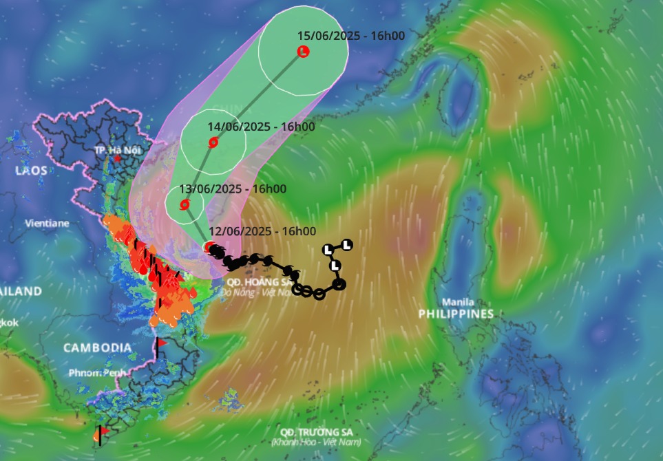 Actualice la ubicacion y la ruta del Typhoon No. 1 a las 17:00 en 12.6. Fuente: Sistema de monitoreo de desastres naturales de Vietnam