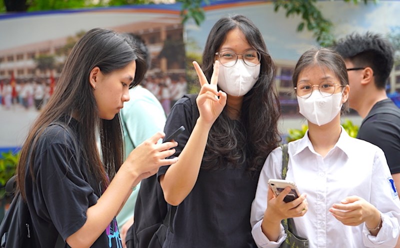 In 2025, many universities will continue to use the high school transcript admission method for admission. Photo: Van Trang