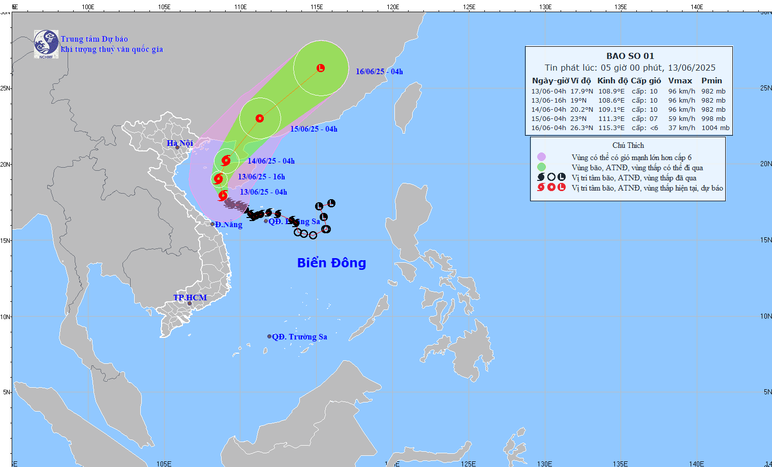 Cap nhat vi tri va duong di cua bao so 1 vao luc 5 gio ngay 13.6. Anh: Trung tam Du bao Khi tuong Thuy van Quoc gia