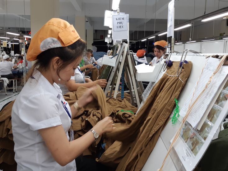 It is necessary to soon have a decree guiding the implementation of the Social Insurance Law to ensure the rights of employees. Photo: Nam Duong