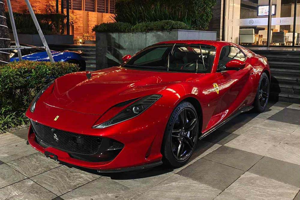 Can canh chiec Ferrari 812 GTS. Anh: Vu Minh