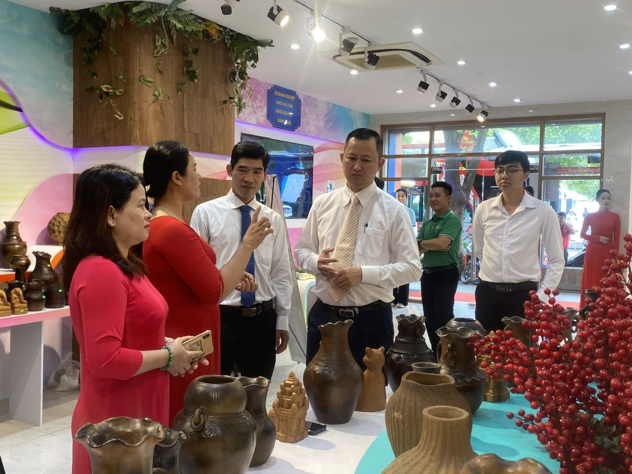 La provincia de Ninh Thuan esta organizando una Semana de Introduccion de conexion y Producto en 2025 en la ciudad de Ho Chi Minh. Foto: Huu Long