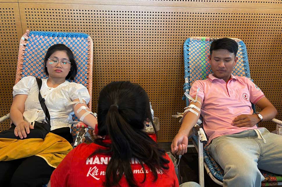 " Vo Land Red Drops" Festival in Quy Nhon City, Binh Dinh. Photo: Hoai Le