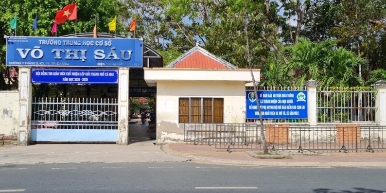 Vo Thi Sau Secondary School, Ca Mau is one of the places where many students register to transfer. Photo: Nhat Ho
