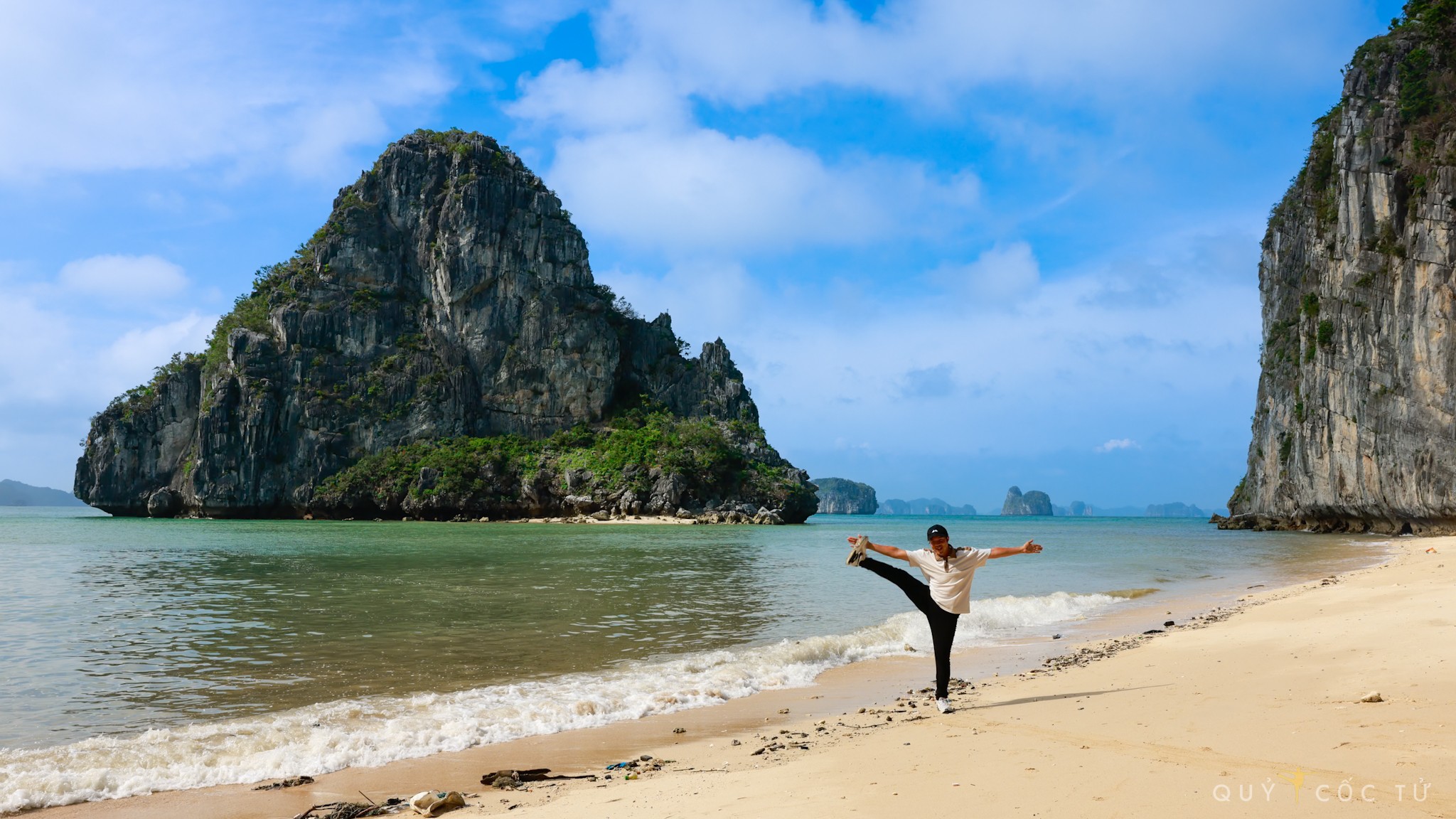 Cuoi thang 5, anh Hai An co chuyen du lich dai ngay o Quang Ninh de trai nghiem ca ve phong canh va van hoa, doi song. Mot trong nhung dia diem gay an tuong nhat voi nhiep anh gia la dao Mat Rong nam o phia nam vinh Ha Long.