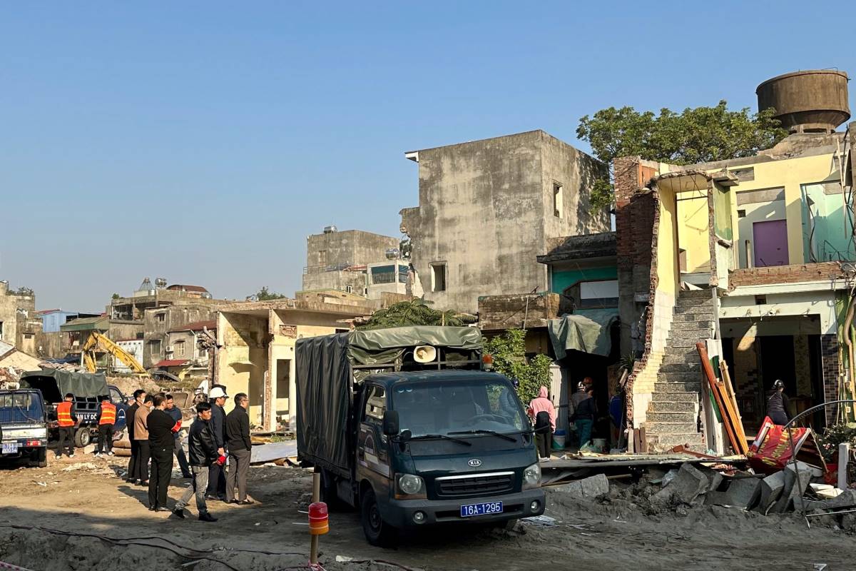La autorizacion del sitio se implementa en proyectos de adornos urbanos en el distrito de ONG Quyen. Foto: ONG QUYEN E -PORTAL, Hai Phong