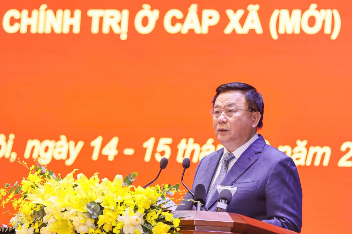 Sr. Nguyen Xuan Thang - Miembro del Politburo, director de la Academia Politica Nacional Ho Chi Minh hablo en la conferencia. Foto: Hai Nguyen