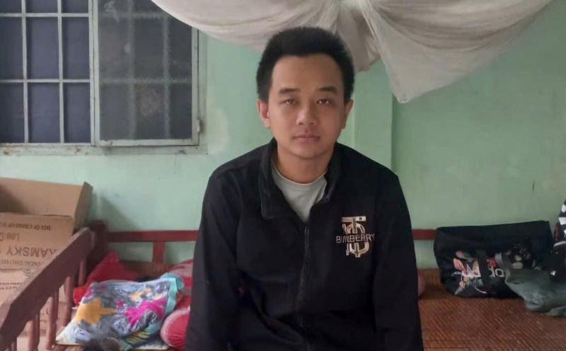 The young man Le Minh Luan (26 years old) suffered from end-stage kidney failure. Photo: Hoang Loc