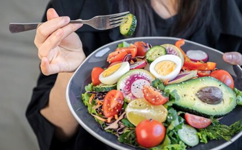 What to eat to both lose weight and cool the liver. Photo: Thuy Duong