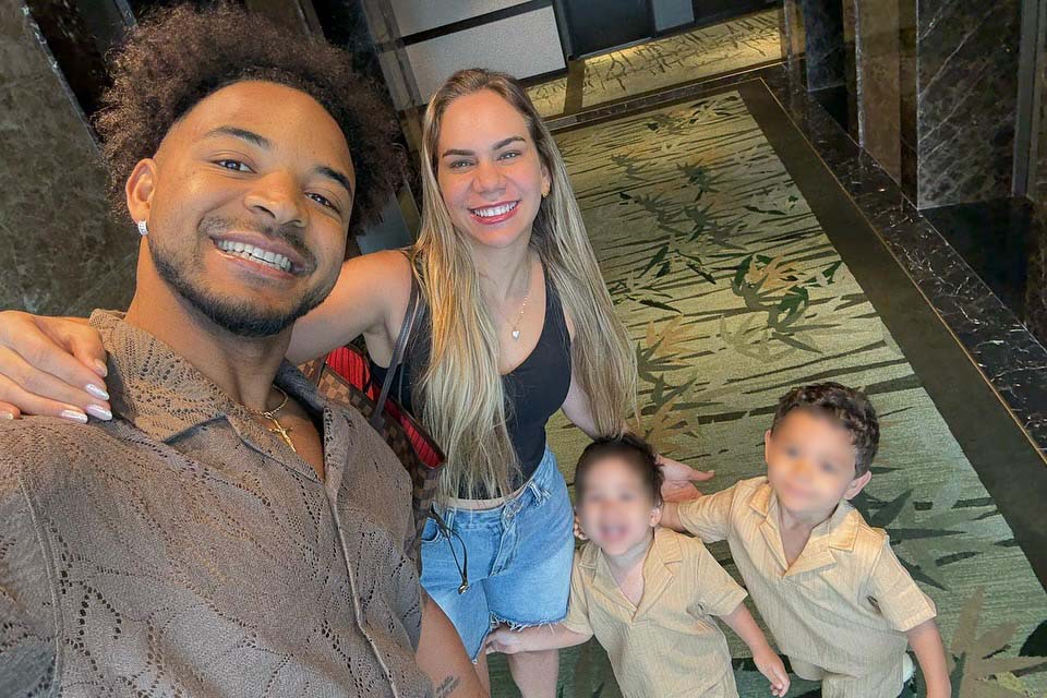 La familia del hijo de Nguyen Xuan estuvo presente en Da Nang, preparandose para ver el partido entre Nam Dinh y Quang Nam. Foto: personaje proporcionado