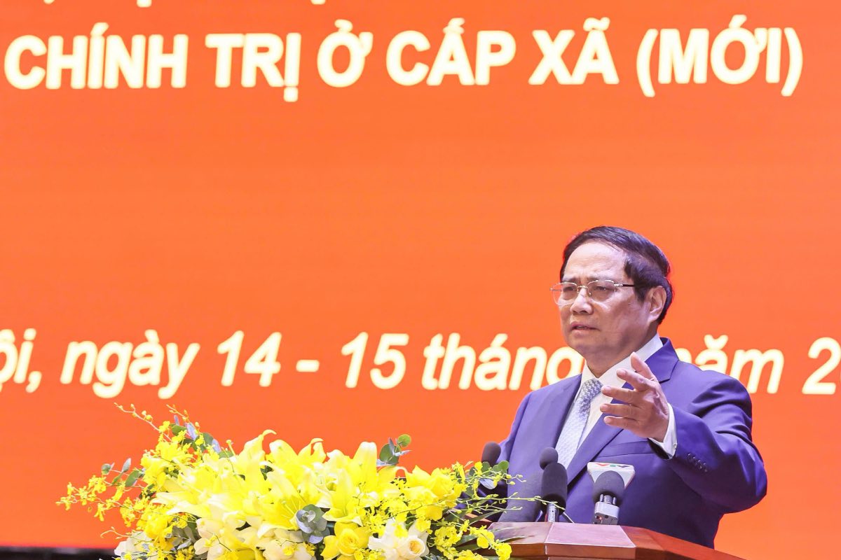 Miembro del Politburo, el primer ministro Pham Minh Chinh hablo en la conferencia. Foto: Hai Nguyen