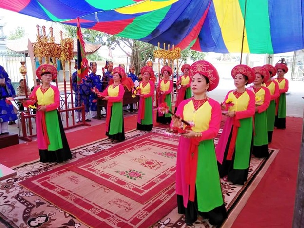 Le hoi dinh Kieu Son duoc to chuc ngay 16, 17 thang Gieng hang nam, thu hut hang nghin du khach gan xa. Ảnh: Thanh doan Hai Phong