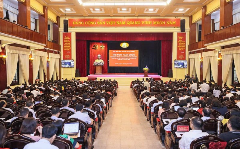 National training conference on the organization and operation of Party organizations, authorities, the Fatherland Front, and political organizations at the commune level (new). Photo: Hai Nguyen