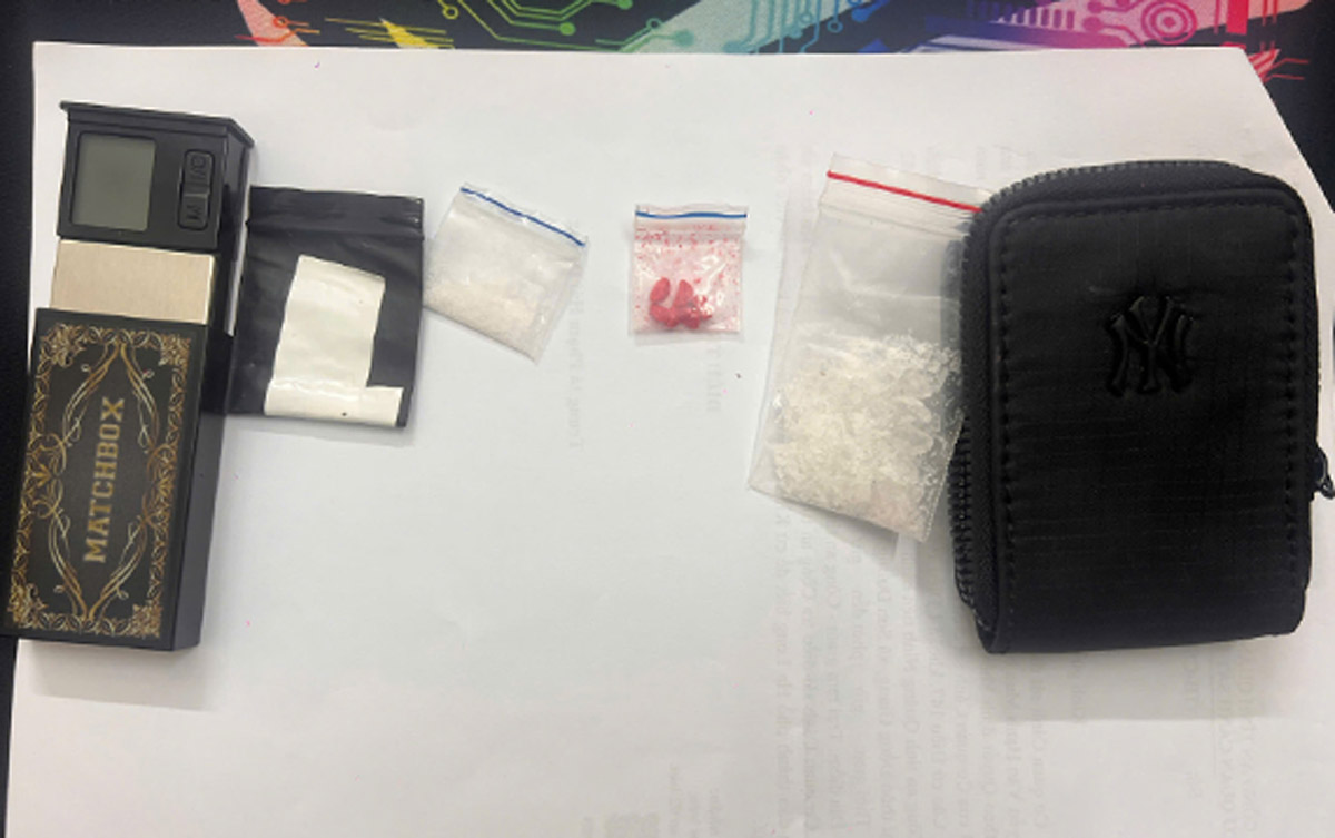 Evidence seized by the authorities of Royal Swedish court. Photo: Quang Ninh Provincial Police