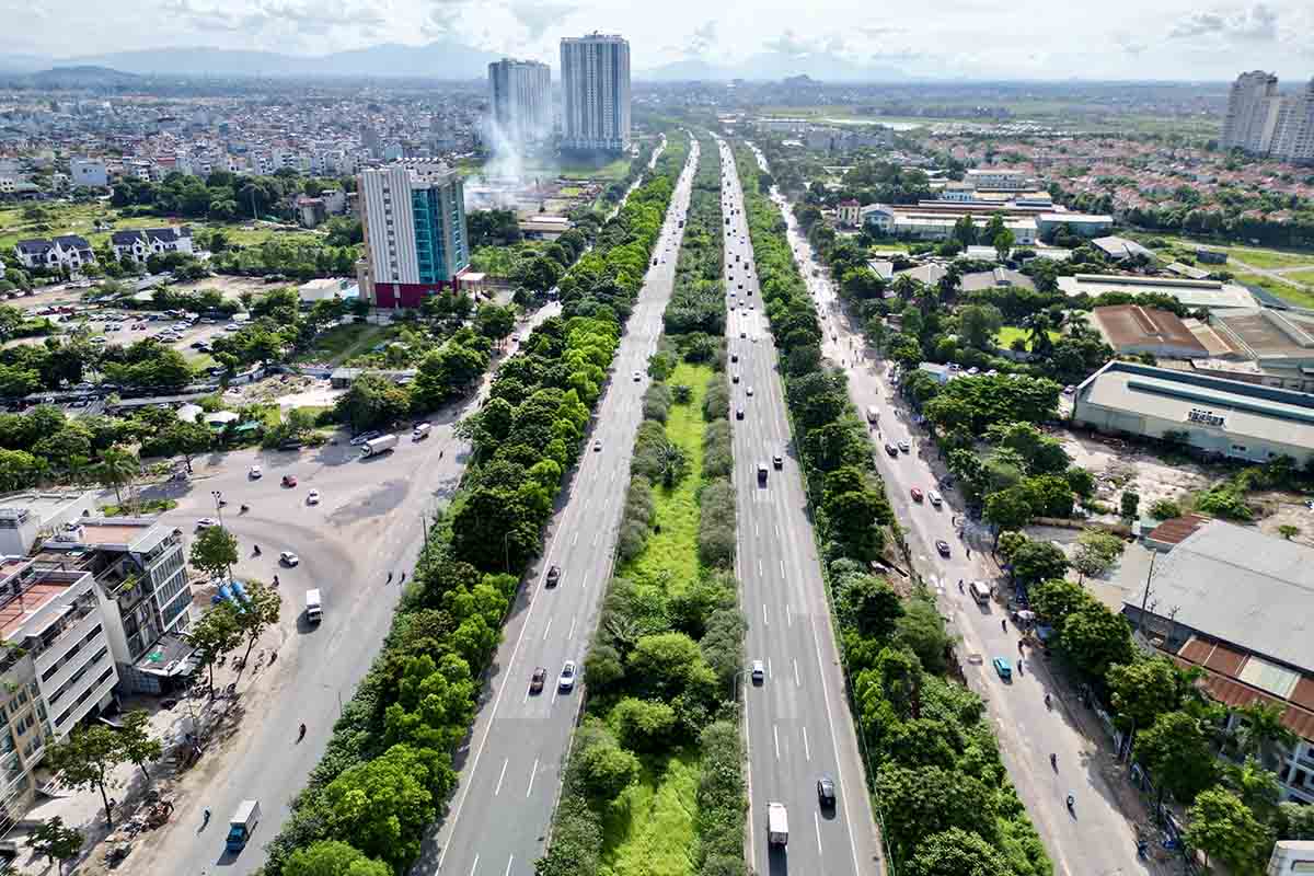 Dai lo Thang Long doan qua huyen Hoai Duc, Ha Noi. Anh: Nhom PV 
