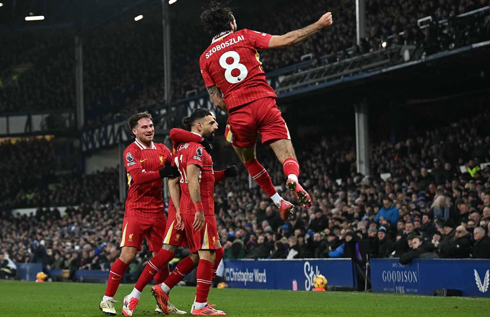 Doi hinh cua Liverpool ngay mot dat gia. Anh: AFP