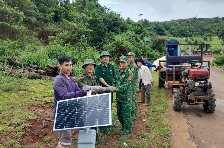 El proyecto de encender la frontera es muy significativo para la frontera Dak Nong. Foto: Van Hoan