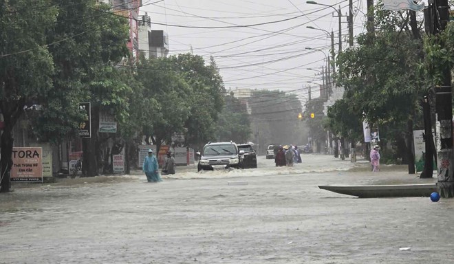 Floods caused flooding in many places in Le Thuy and Quang Binh. Photo: Thanh Thien.