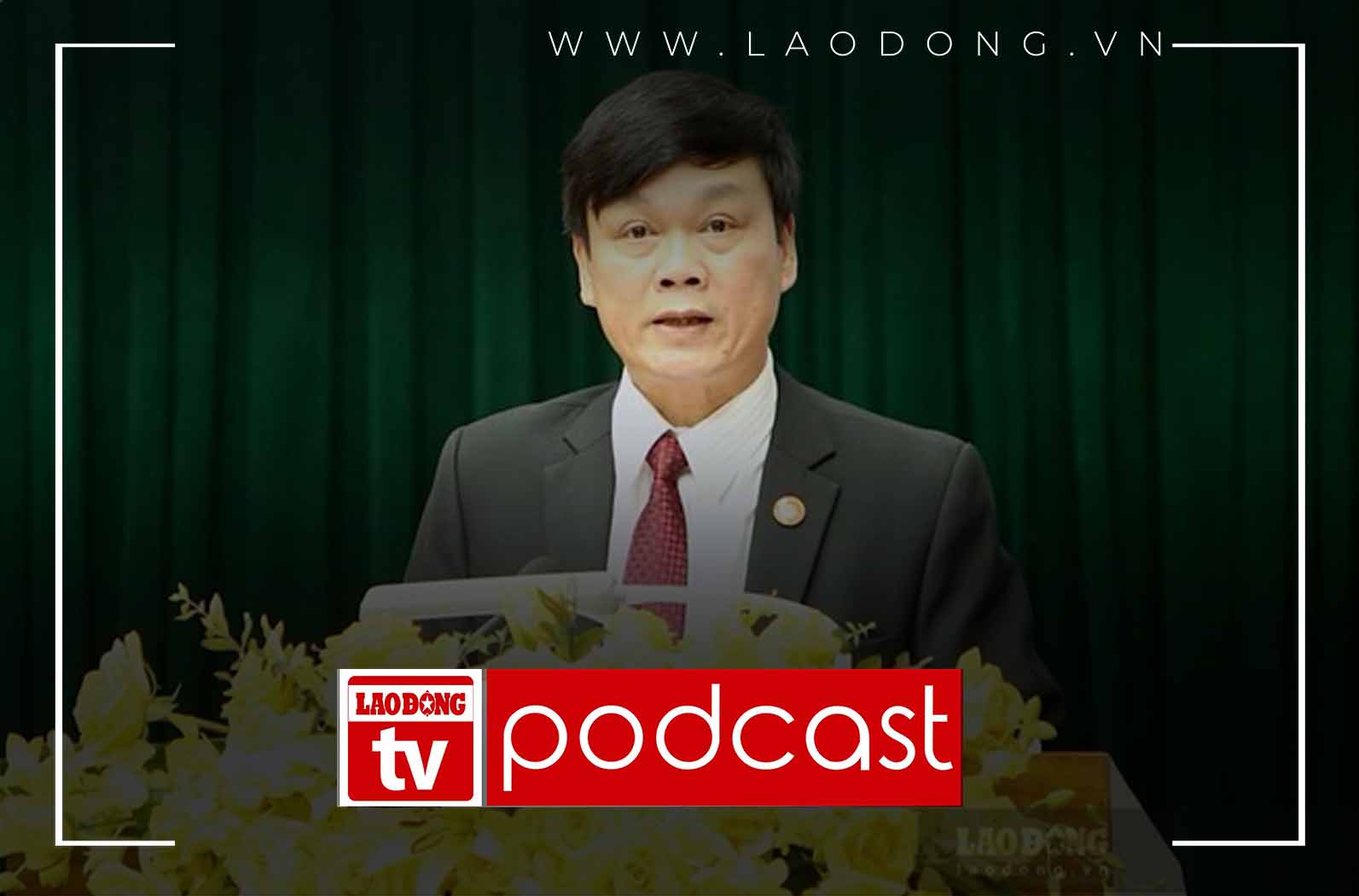 Noticias de la mañana: 20 funcionarios del Comite Permanente del Comite del Partido Provincial de Quang Binh administran la jubilacion anticipada