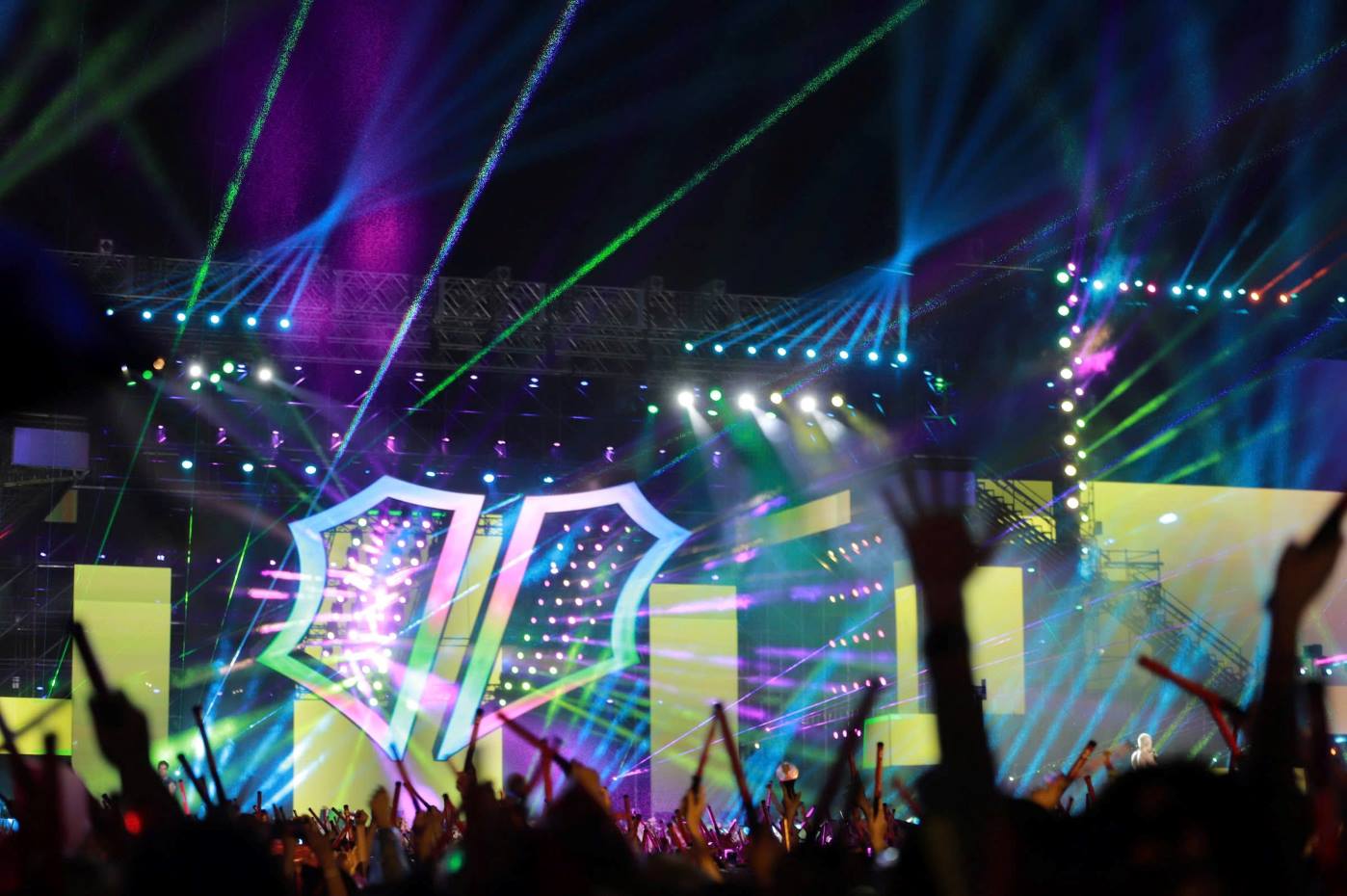 Call Me by Fire concert