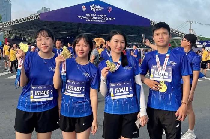 Los periodistas y editores del periodico Lao Dong en la ciudad de Ho Chi Minh participaron en la carrera. Foto: NGOC LE