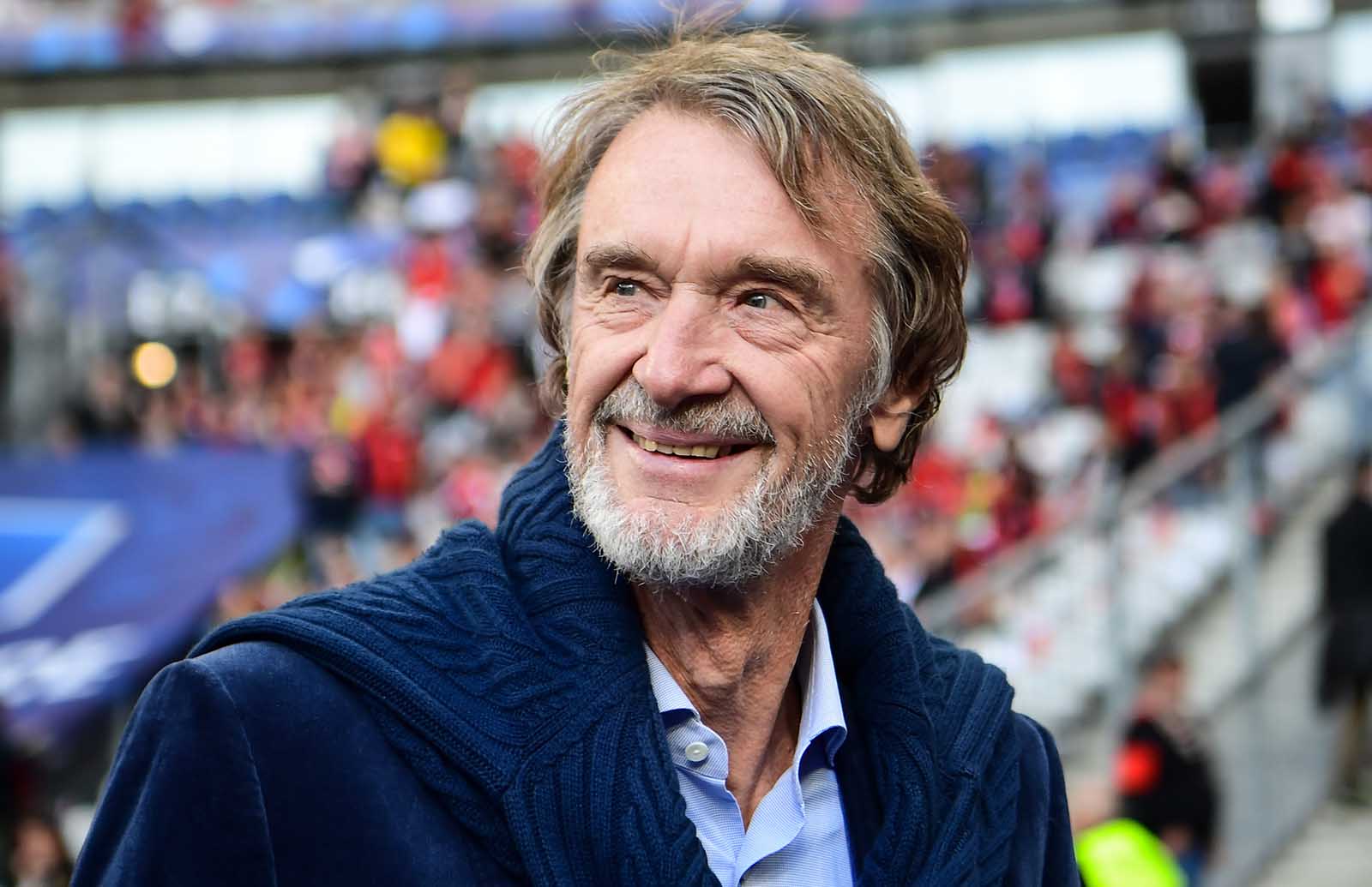 Sir Jim Ratcliffe dang gap rac roi voi vu kien doi tien tai tro tu Tottenham. Anh: AFP