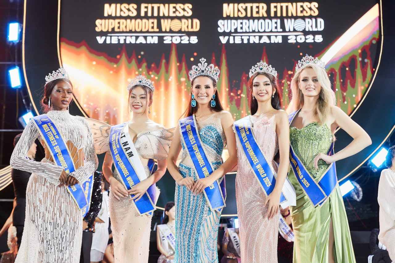 Top 5 Miss Supernatural World 2025. Photo: Organizing Committee of the contest.