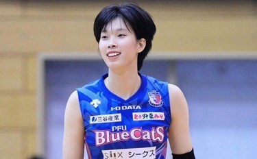 Tran Thi Thanh Thuy tung thi dau thanh cong o Nhat Ban trong mau ao cua PFU Blue Cats. Anh: PFU Blue Cats