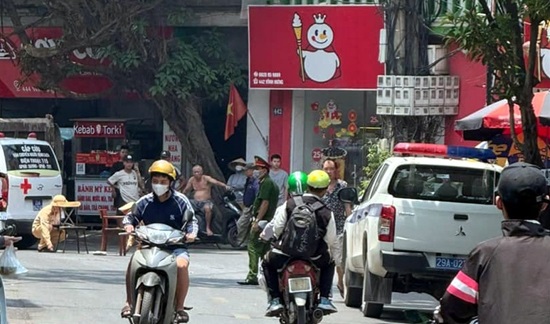 The location of the serious accident put the 5-year-old child in critical condition. Photo: Tien Dung