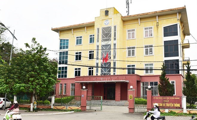 Bo Tai chinh yeu cau bao cao hang tuan viec xu ly nha dat doi du. Anh: Pham Yen