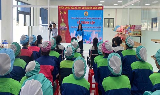 Lễ công bố thành lập CĐCS Chi nhánh Công ty TNHH Innoflow NT tại Ninh Thuận. Ảnh: Xuân Hạnh