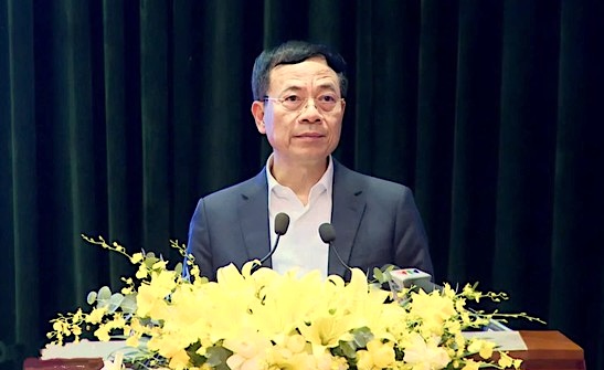 Bo truong Bo Khoa hoc va Cong nghe Nguyen Manh Hung de xuat 5 nhom giai phap cong nghe so cho chinh quyen co so. Anh: Hao Thien