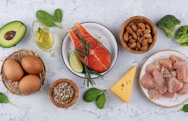 Signs that the body is lacking in protein. Photo: Thuy Duong