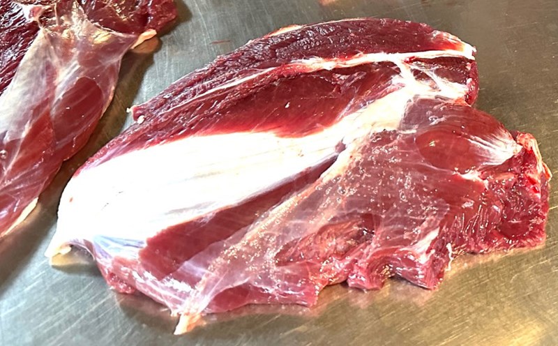 Consuming too much buffalo meat during holidays and parties poses a long-term risk. Photo: Ha Anh