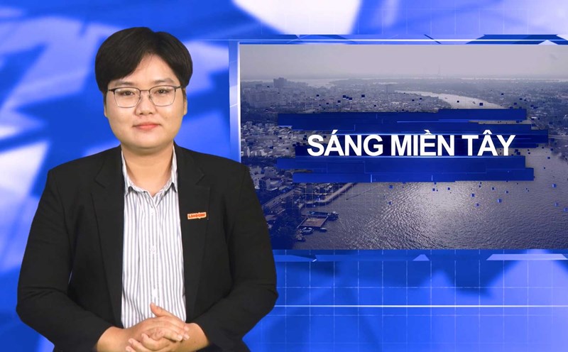 Morning in the West, September 17: Landslide approaches the asphalt road along the river in Vinh Long