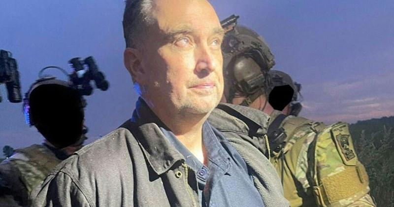 Nghi phạm ám sát nghị sĩ Mỹ đầu hàng khi bị bắt