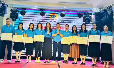 13 cá nhân được khen thưởng về học tập phong cách Hồ Chí Minh