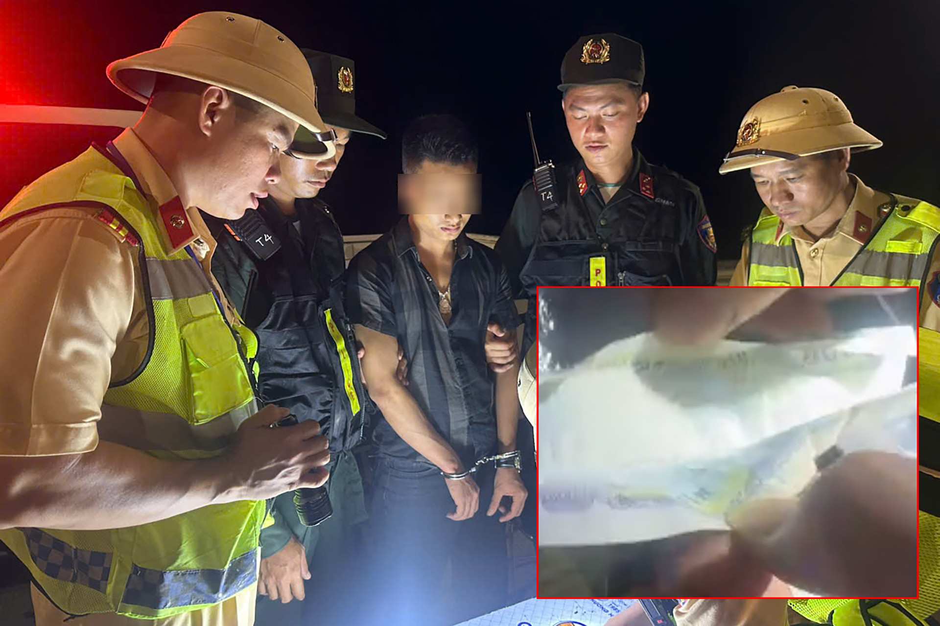 Qua kiểm tra, lực lượng chức năng phát hiện tài xế dương tính với ma túy mang theo 2 gói bột "lạ". Ảnh: Ngọc Anh