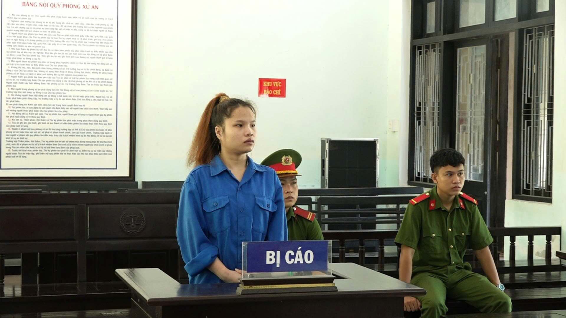 Chân dung cô gái phải lãnh án tù vì tràng trữ trái phép chất ma túy. Ảnh: Ngọc Minh