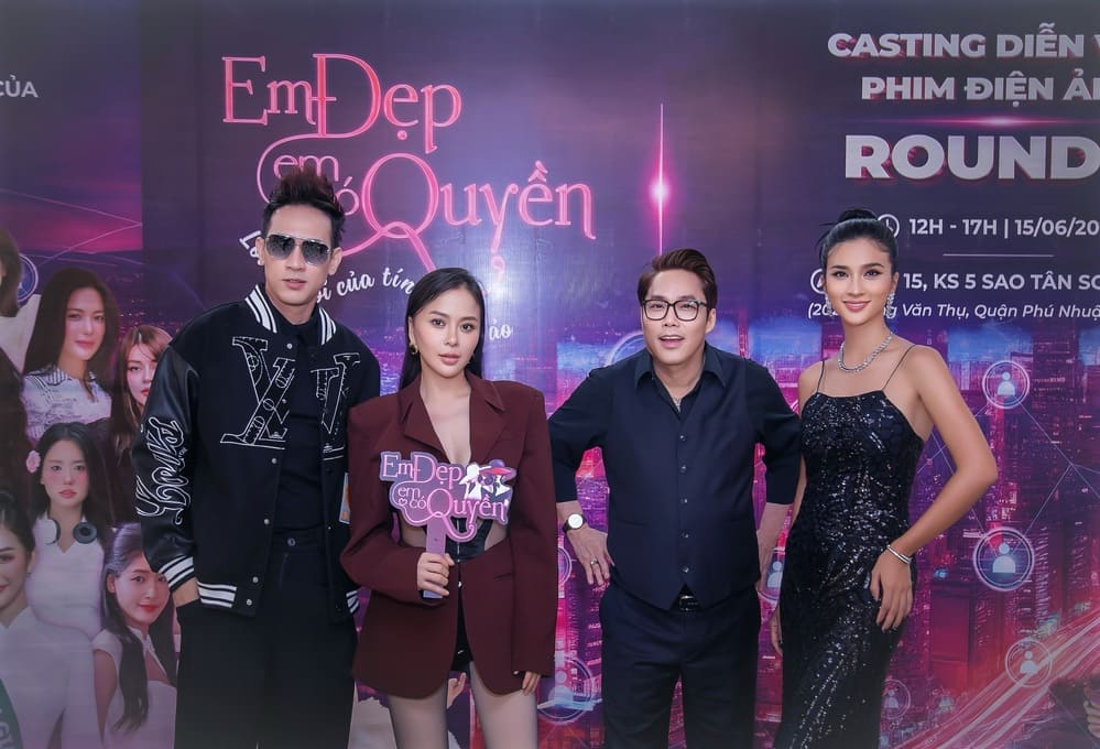 Hoi dong tuyen chon gom ca si Nguyen Vu, nha san xuat Annie Nguyen, dao dien Hoang Vu va NSUT Kim Tuyen (tu trai sang). Anh: Nhan vat cung cap